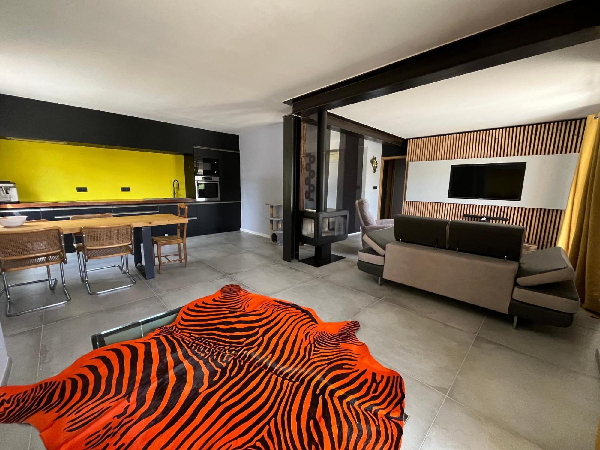 Pierrange Apartment