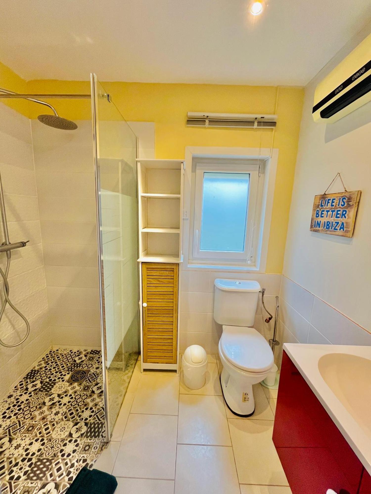 Pierrange Apartment